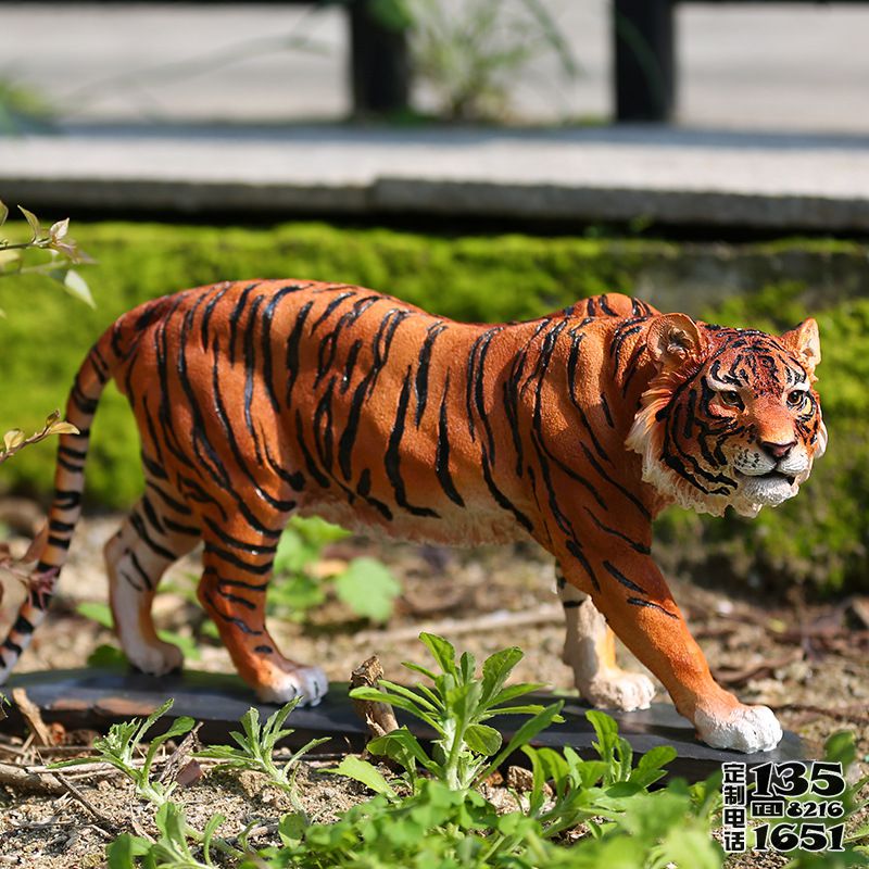 公園景區(qū)玻璃鋼仿真動物景觀老虎雕塑園林大型擺件