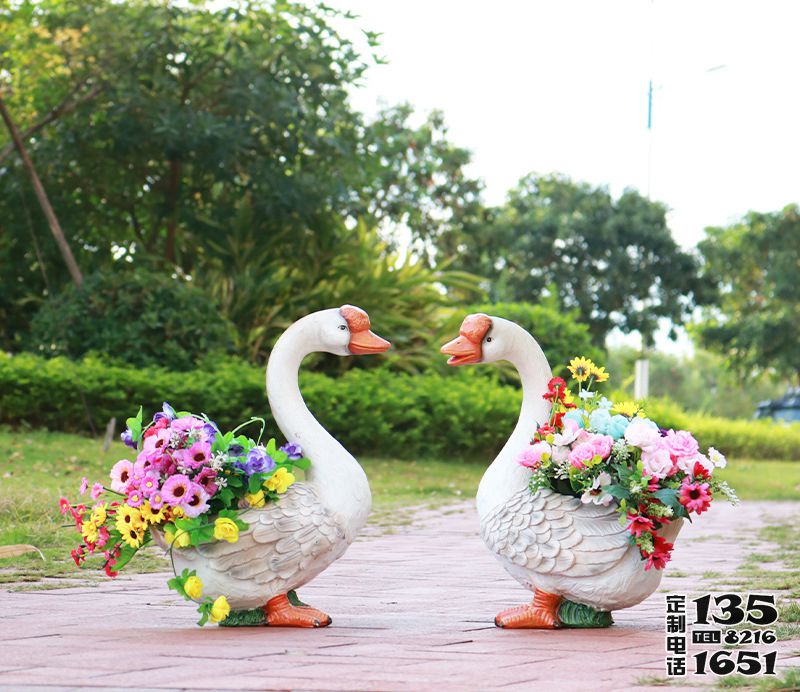 玻璃鋼動(dòng)物天鵝花盆雕塑  花園美陳裝飾品擺件